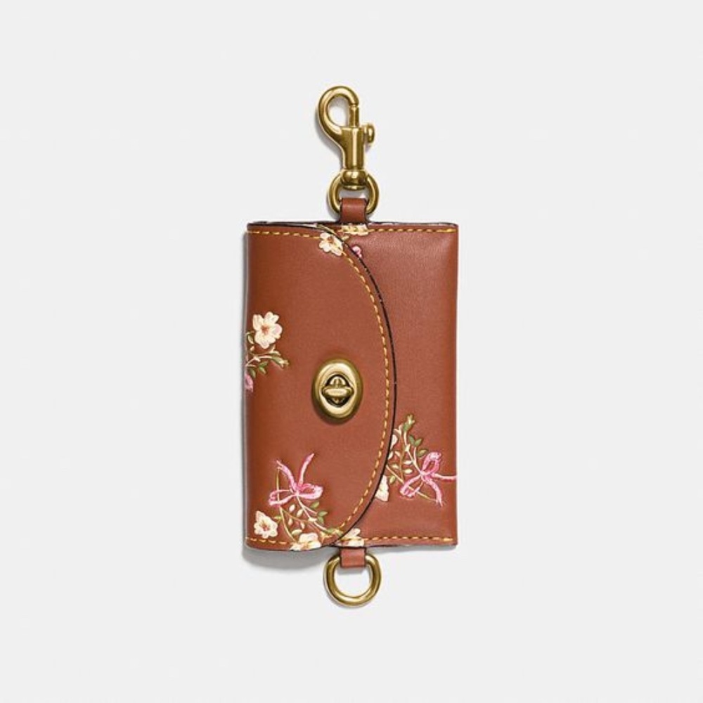 In Search Of! Coach Turnlock Card Case Pouch